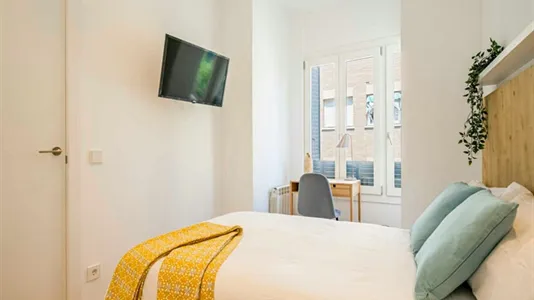 Rooms in Madrid Chamberí - photo 3