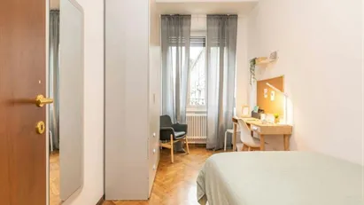Room for rent in Milano Zona 1 - Centro storico, Milan