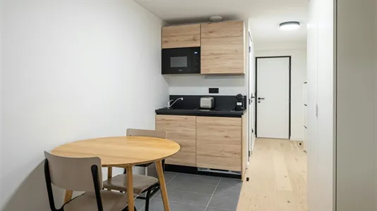 Apartments in Nanterre - photo 4