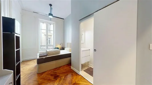 Rooms in Lyon - photo 1