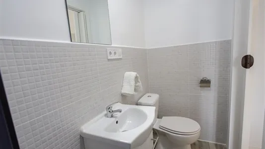 Rooms in el Camí de Vera - photo 7