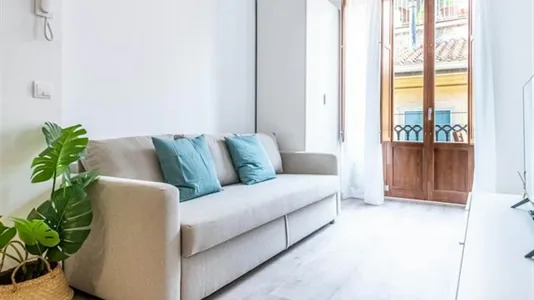 Apartments in Valencia Ciutat Vella - photo 4