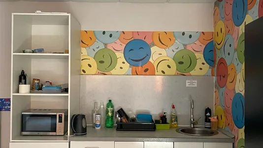 Rooms in Barcelona Ciutat Vella - photo 6