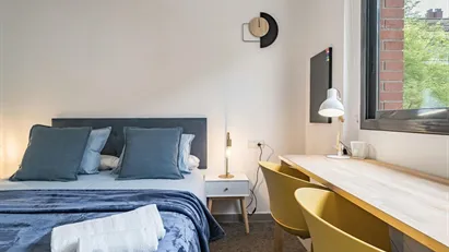 Room for rent in Sant Cugat del Vallès, Cataluña