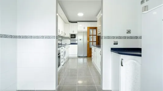 Rooms in Guadalajara - photo 1