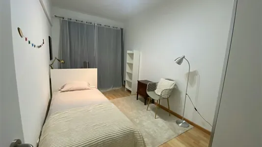 Rooms in Almada - photo 4