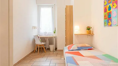 Room for rent in Milano Zona 9 - Porta Garibaldi, Niguarda, Milan