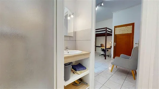 Apartments in Saint-Étienne - photo 6