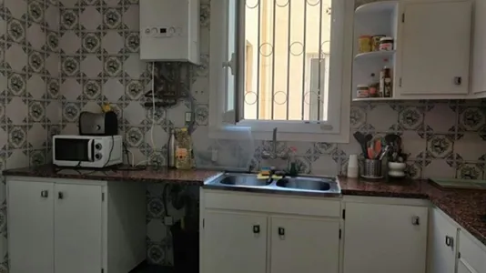 Rooms in Barcelona Ciutat Vella - photo 8