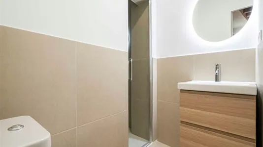 Rooms in Madrid Centro - photo 5