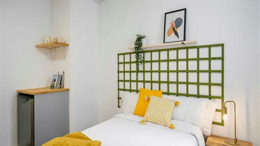 Rooms in Madrid Salamanca - photo 8