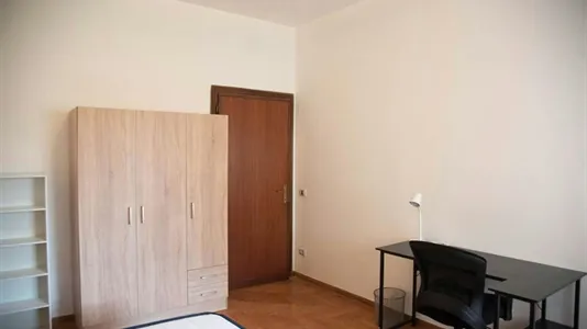 Rooms in Roma Municipio IX – EUR - photo 4