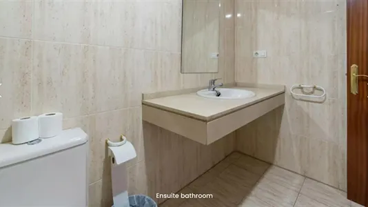 Rooms in Valencia Camins al Grau - photo 4