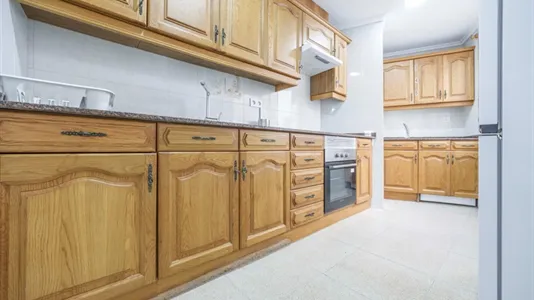 Rooms in el Camí de Vera - photo 8