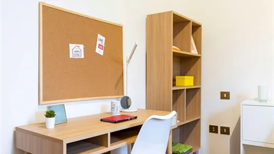 Rooms in Milano Zona 5 - Vigentino, Chiaravalle, Gratosoglio - photo 3