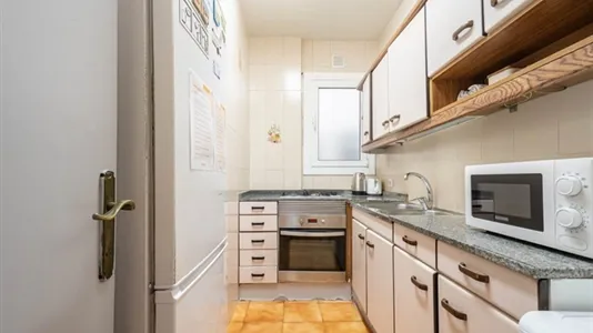 Rooms in Barcelona Eixample - photo 6