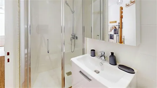 Apartments in Lyon - photo 5