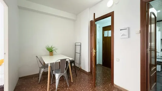 Rooms in Barcelona Sarrià-St. Gervasi - photo 10