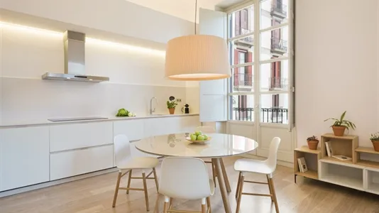 Apartments in Barcelona Ciutat Vella - photo 6