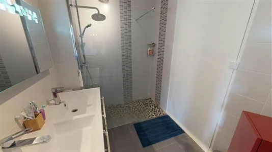 Rooms in Lyon - photo 10