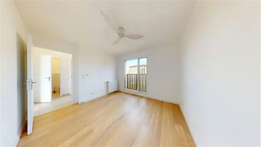 Apartments in Lyon - photo 3