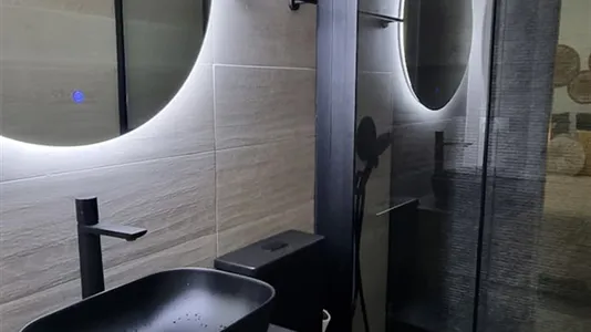 Rooms in Málaga - photo 3