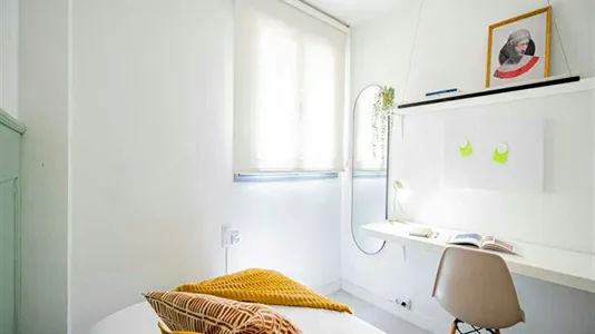 Rooms in Madrid Centro - photo 2
