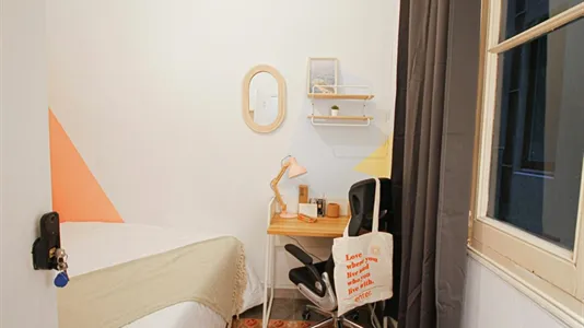 Rooms in Barcelona Eixample - photo 7