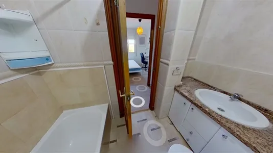 Rooms in Jerez de la Frontera - photo 5