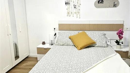 Rooms in Zaragoza - photo 1