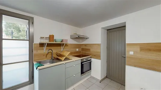 Apartments in Poitiers - photo 7