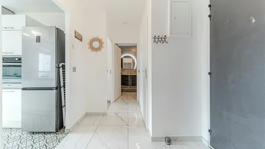 Apartments in Lyon - photo 5