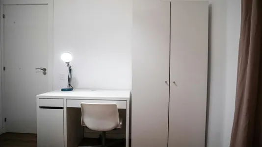 Rooms in Barcelona Eixample - photo 2