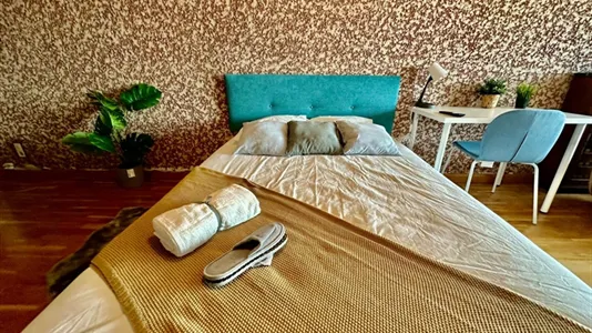 Rooms in Zaragoza - photo 3