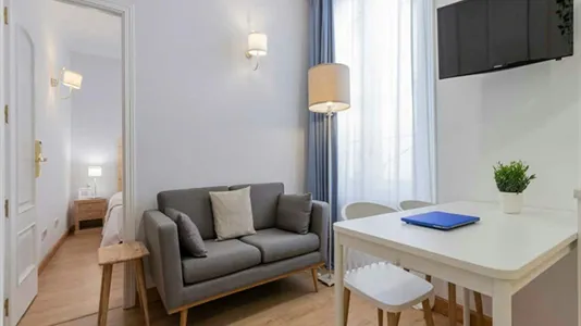 Rooms in Madrid Centro - photo 3