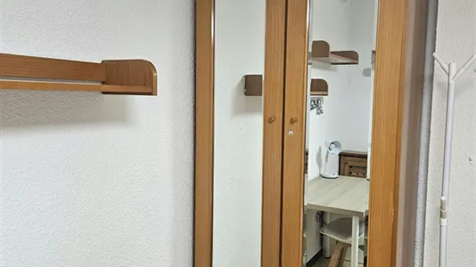 Rooms in Zaragoza - photo 4