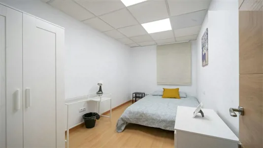 Rooms in Valencia Ciutat Vella - photo 1