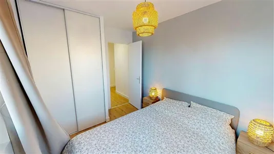 Rooms in Grenoble - photo 2