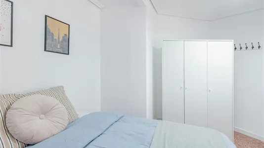 Rooms in Mislata - photo 6