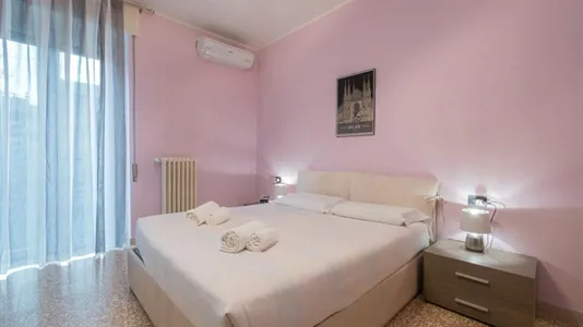 Apartments in Milano Zona 8 - Fiera, Gallaratese, Quarto Oggiaro - photo 2