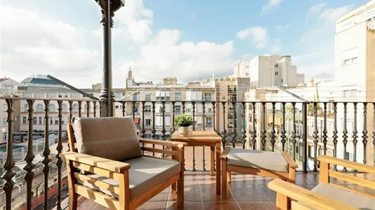 Rooms in Barcelona Eixample - photo 8