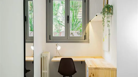 Rooms in Madrid Centro - photo 10