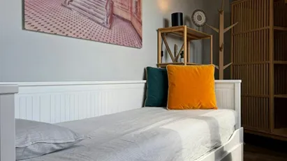 Room for rent in Brussels Sint-Jans-Molenbeek, Brussels