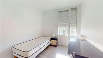 Room for rent in Tours, Centre-Val de Loire