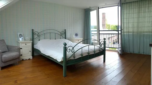 Houses in Leiden - photo 3