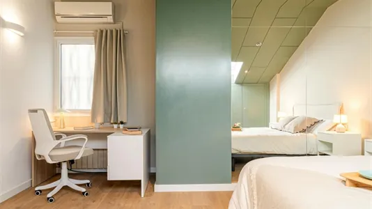 Rooms in Barcelona Eixample - photo 4