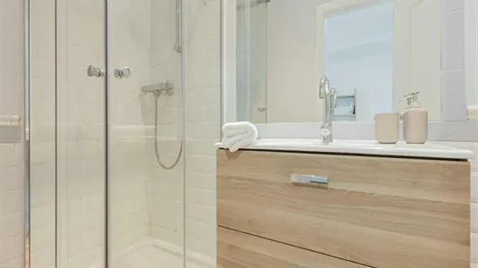 Rooms in Madrid Centro - photo 6