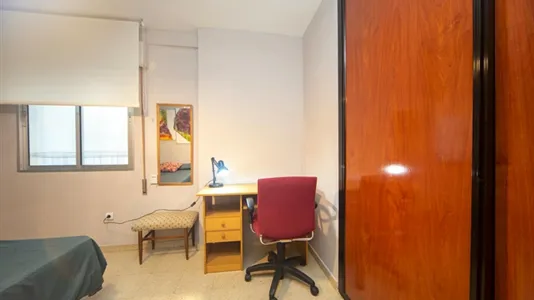 Rooms in Granada - photo 2