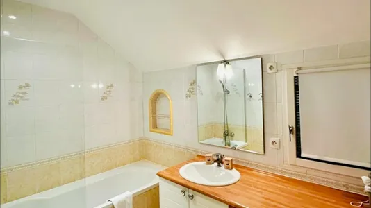 Houses in Torcy - photo 5