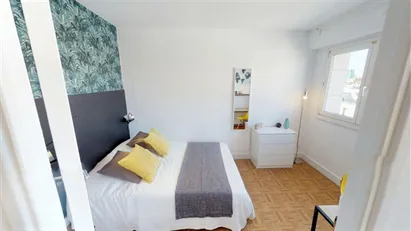 Room for rent in Nanterre, Île-de-France